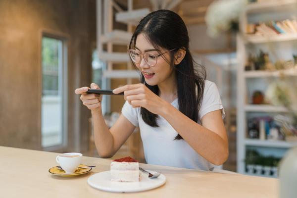 Sosyal Medya Çağında Yeme Davranışları Nasıl Değişiyor?